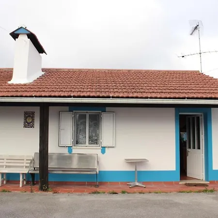 Casa Da Felicidade - Three Bedroom House In Pataias *
