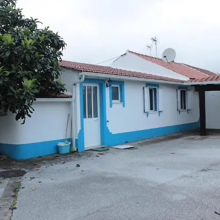 Casa Da Felicidade - Three Bedroom House In Pataias