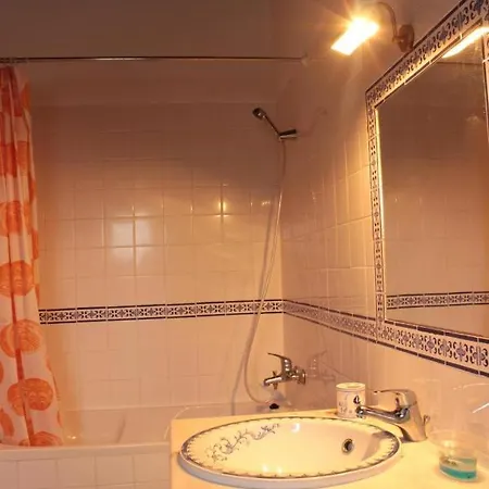 Casa Da Felicidade - Three Bedroom House In Pataias * Pataias